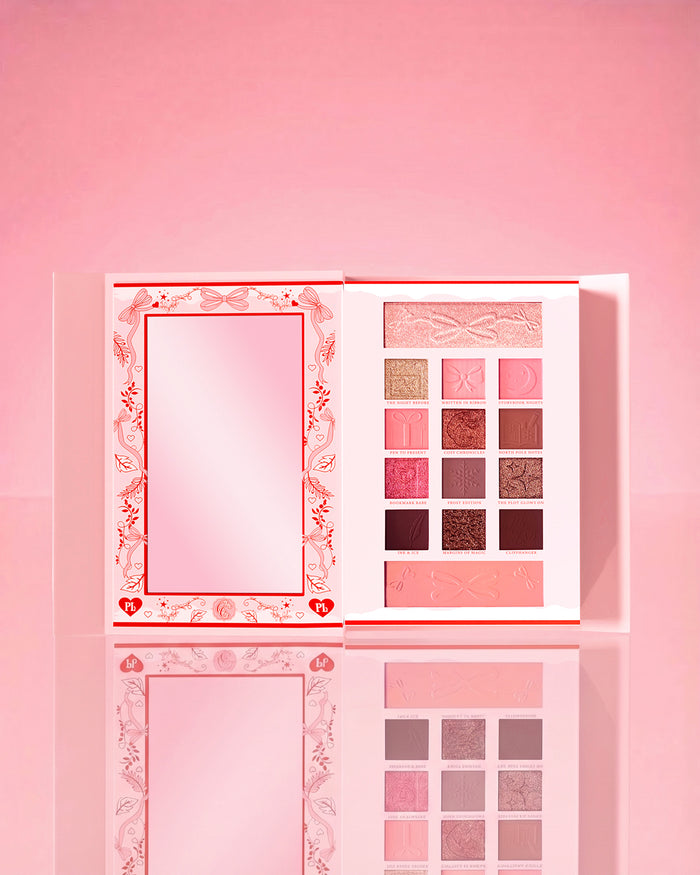 La palette per viso e ombretti Cozy Chronicles