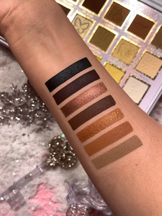 P. Louise If The Crown Fits Palette