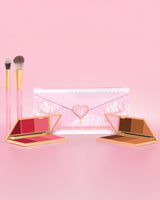 Sei invitato nel duo fard e bronzer