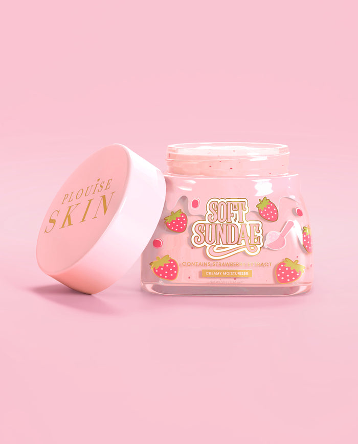 Vasetto rosa di crema idratante montata con gelato morbido P. Louise con il coperchio su uno sfondo rosa